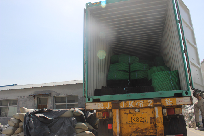 Round cooling tower fills are shipped by trucks